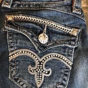 Sasha Skinny Rock Revivals